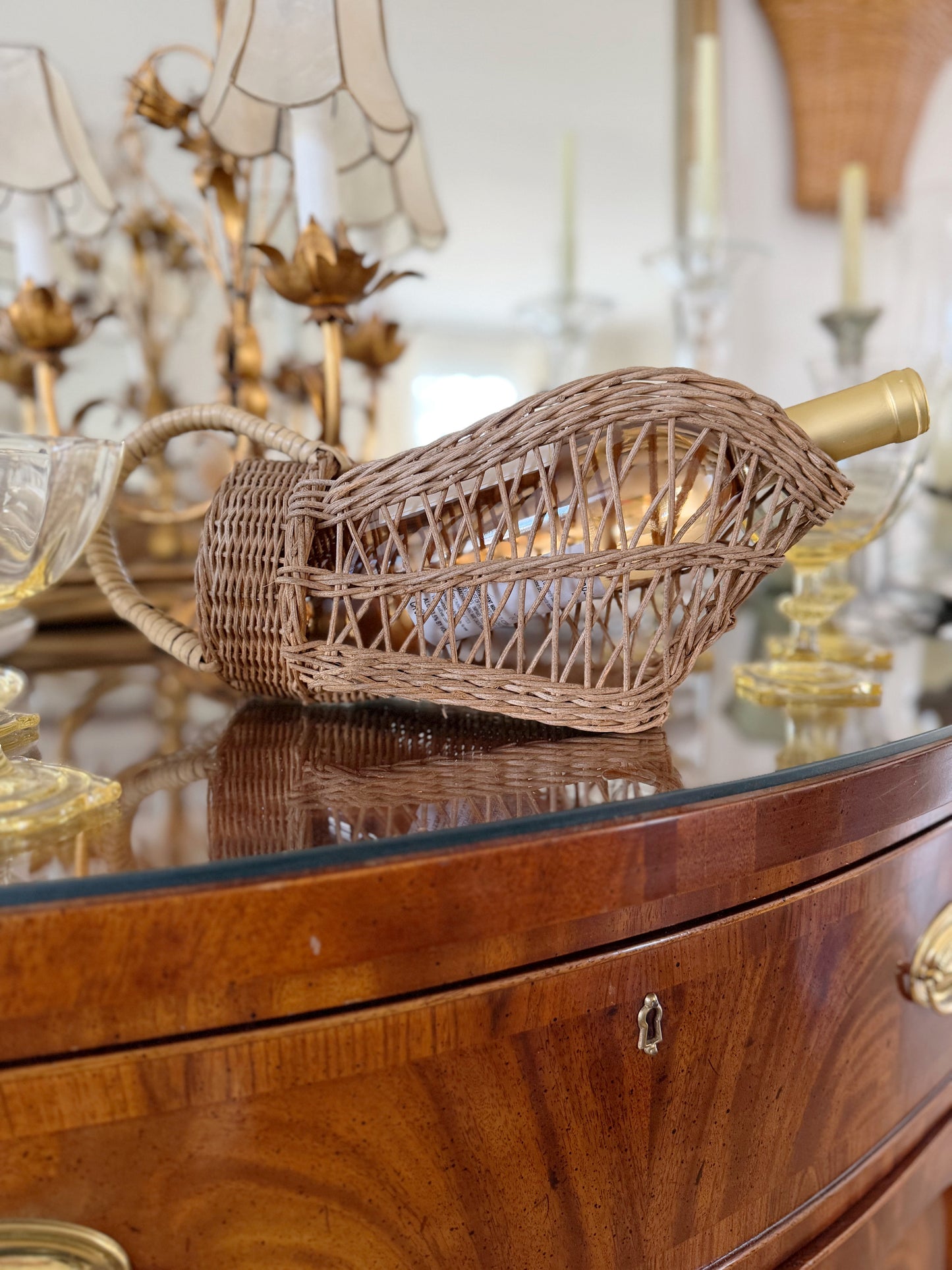 Wicker Wine Pouring Basket